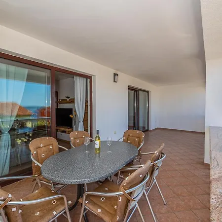 Lacic Apartment *