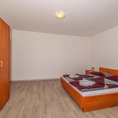 Lacic Apartment