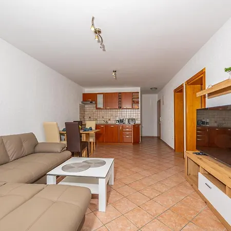 Lacic Apartment