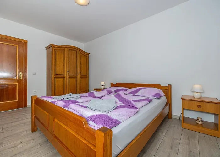 Lacic Апартаменты Цриквеница