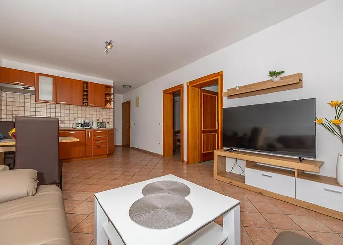 Lacic Апартаменты